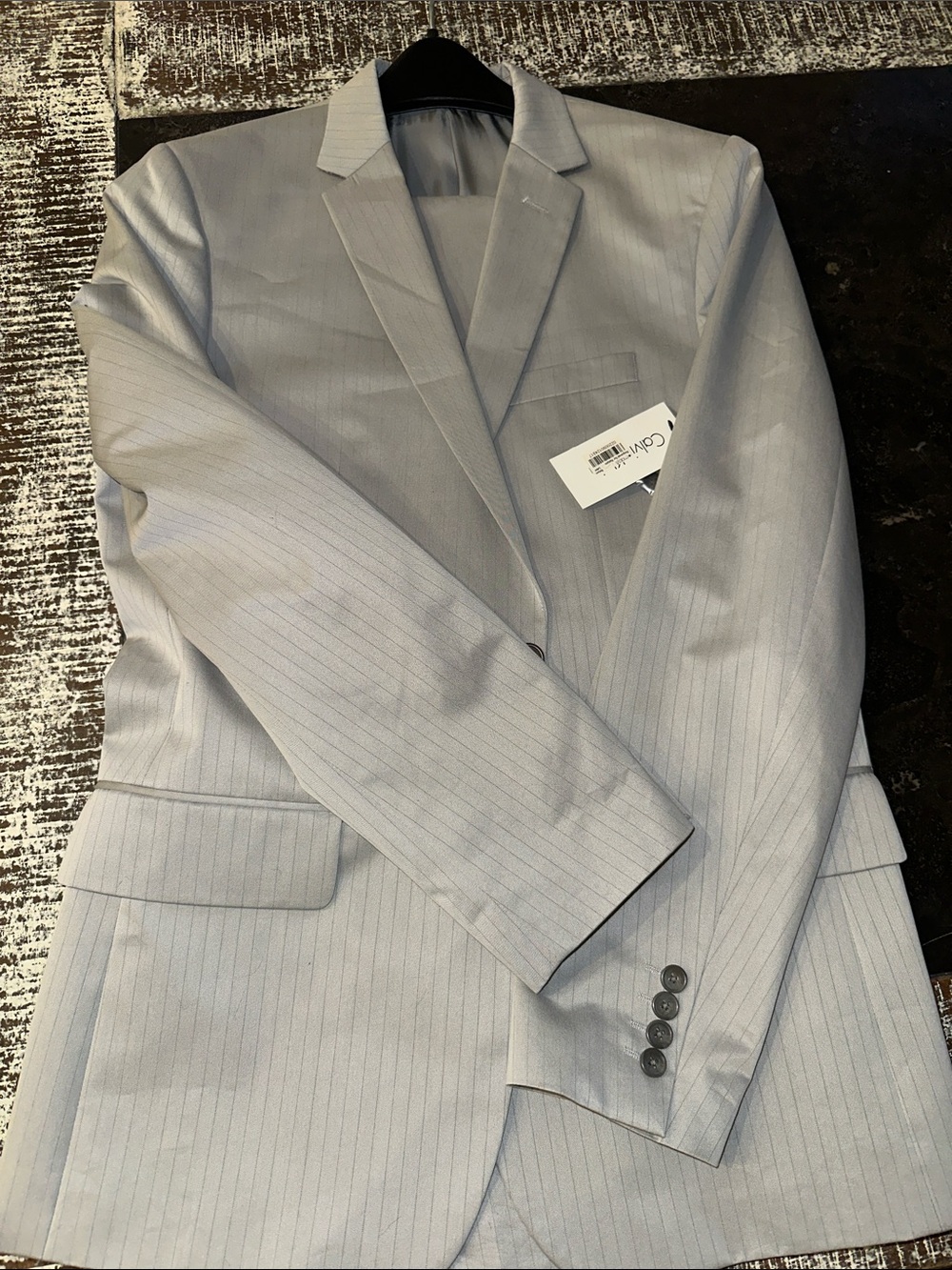 BNWT GREY CALVIN KLEIN SUIT SZ M